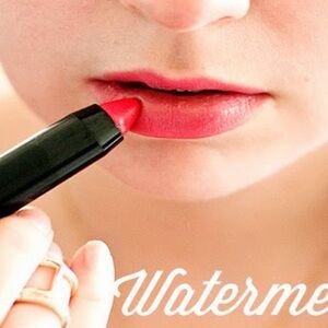 Laura Geller Love Me Dew Lip Crayon Watermelon Cooler
